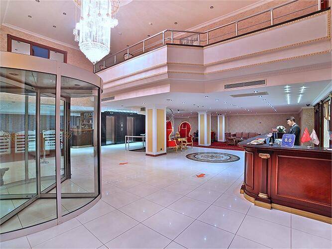 Lady Diana Hotel