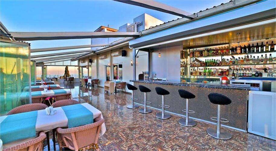 Lady Diana Hotel