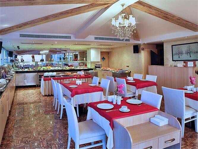 Lady Diana Hotel