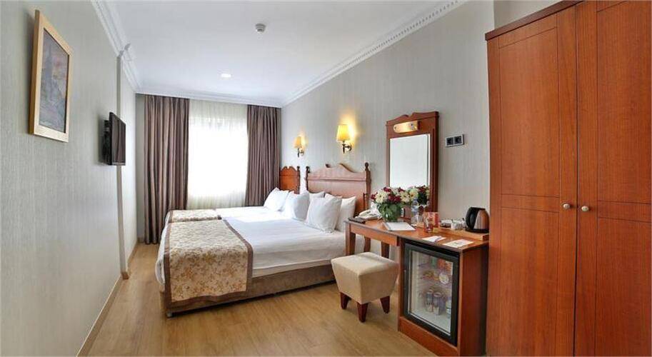 Lady Diana Hotel