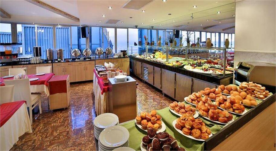 Lady Diana Hotel