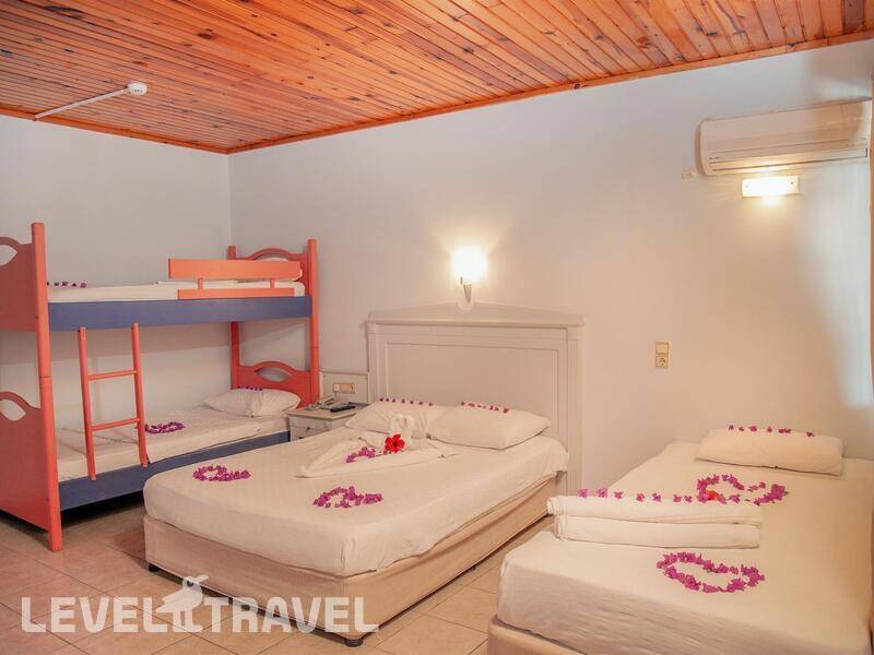 Фотография Grand Bahama Beach Hotel (Ex. Happy Beach Hotel)