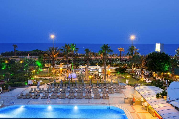 Beach Club Doganay Hotel