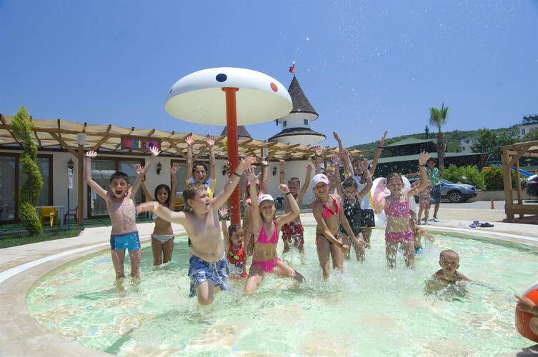 Beach Club Doganay Hotel