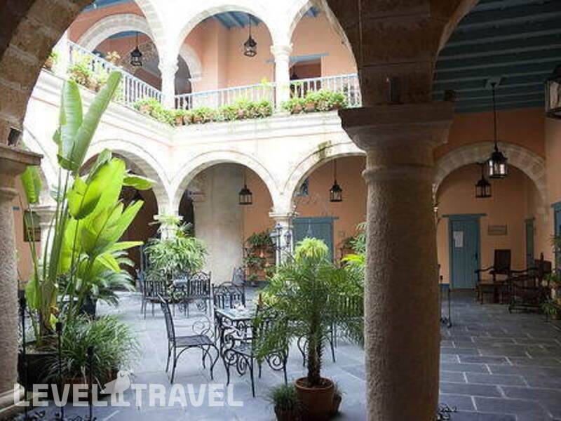 Фотография Marqueses De Prado Ameno (Ex.Palacio Marques De Prado Ameno)