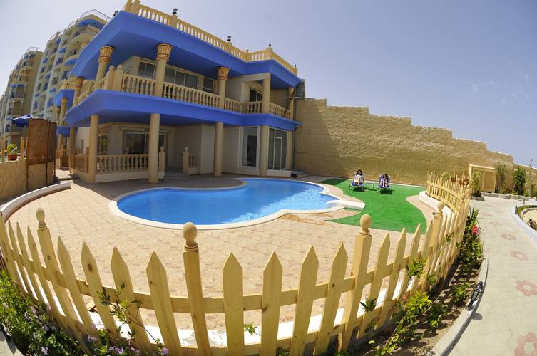 Sphinx Aqua Park Beach Resort