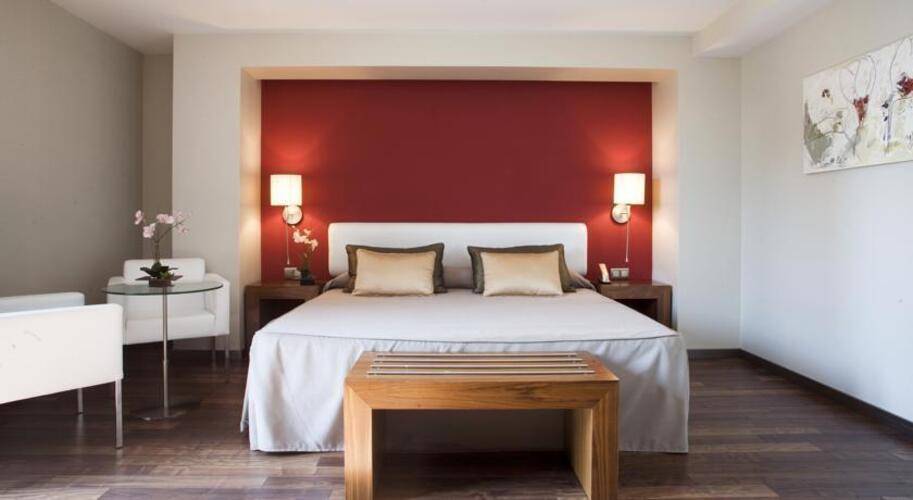 Catalonia Ramblas Hotel — фото 20