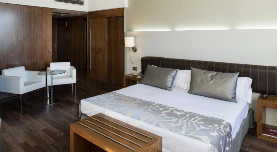 Catalonia Ramblas Hotel — фото 22