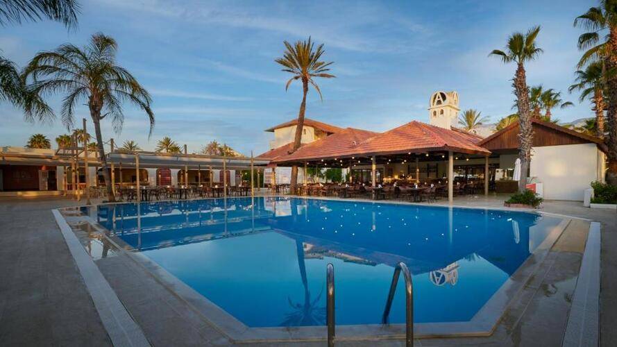 Fun&Sun Smart Akman Beach (Marvida Akman Park)