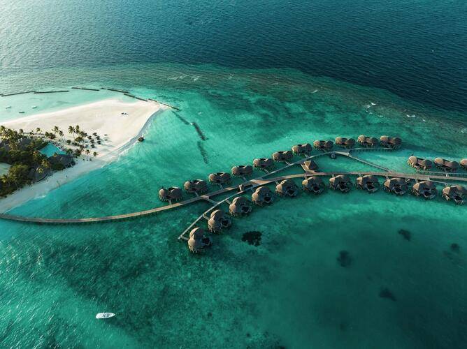 Constance Halaveli Resort Maldives