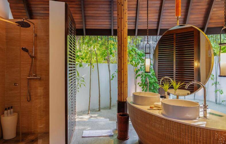 Constance Halaveli Resort Maldives