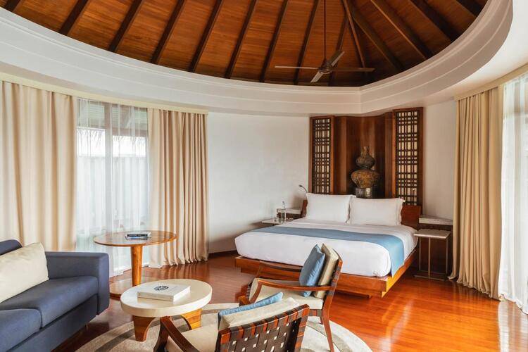 Constance Halaveli Resort Maldives