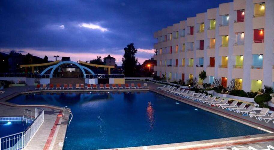 Orient Life Resort Hotel