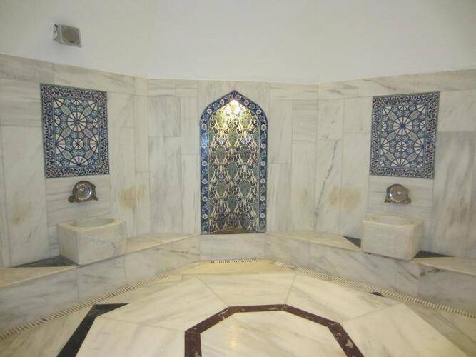 Golden Lotus Hotel