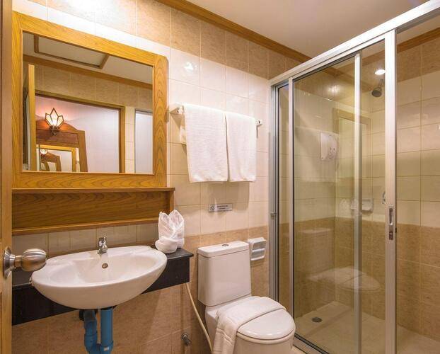Azure Phuket Hotel (Ex. Sunshine Patong)