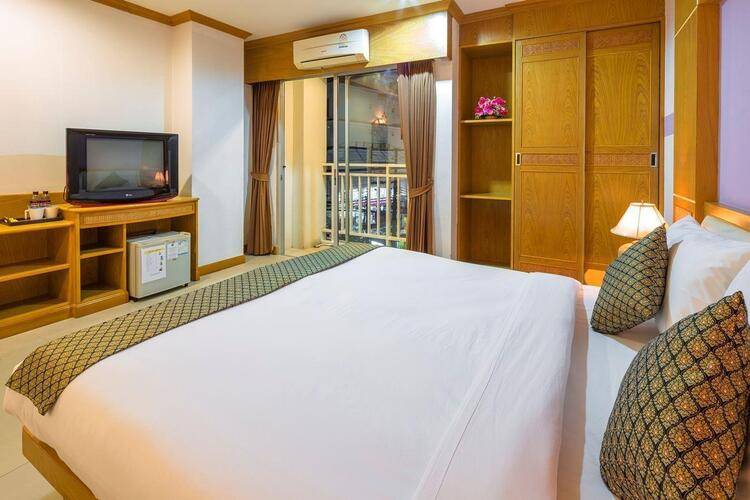 Azure Phuket Hotel (Ex. Sunshine Patong)
