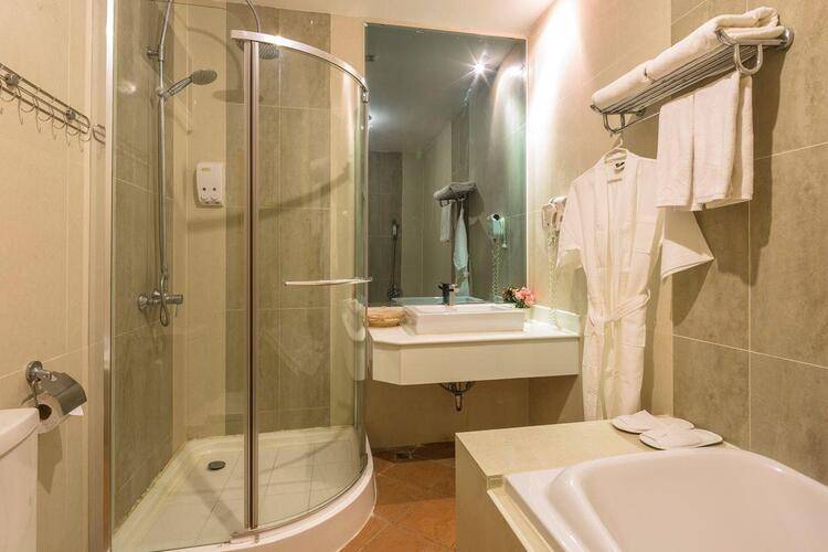 Azure Phuket Hotel (Ex. Sunshine Patong)