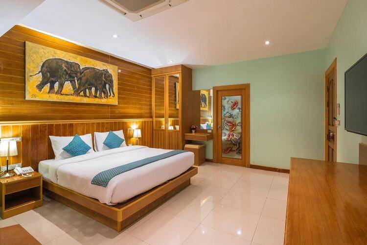 Azure Phuket Hotel (Ex. Sunshine Patong)