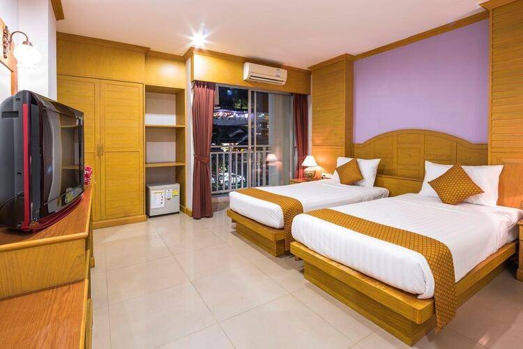 Azure Phuket Hotel (Ex. Sunshine Patong)