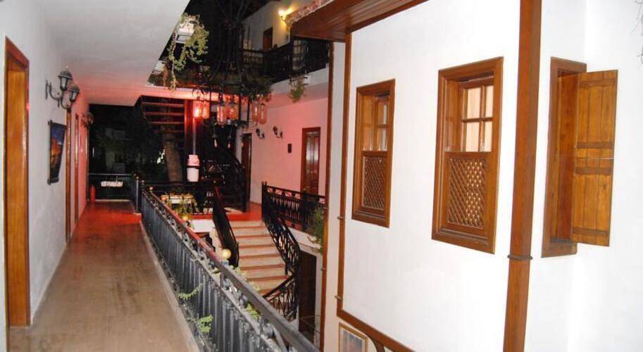 Kaliptus Hotel