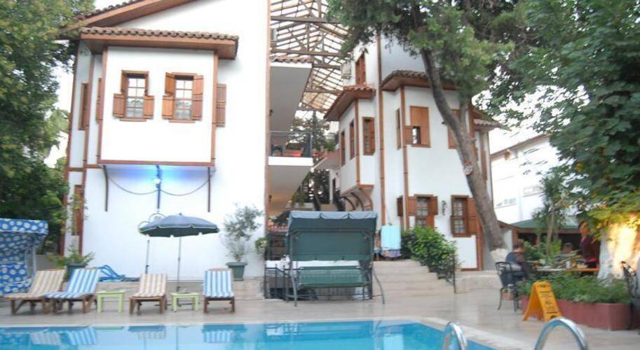 Kaliptus Hotel