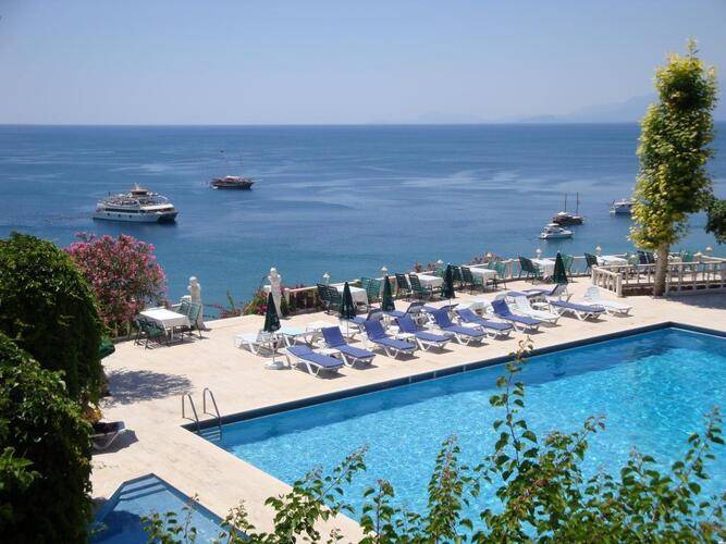 Lara Hotel (Adults Only 18+)