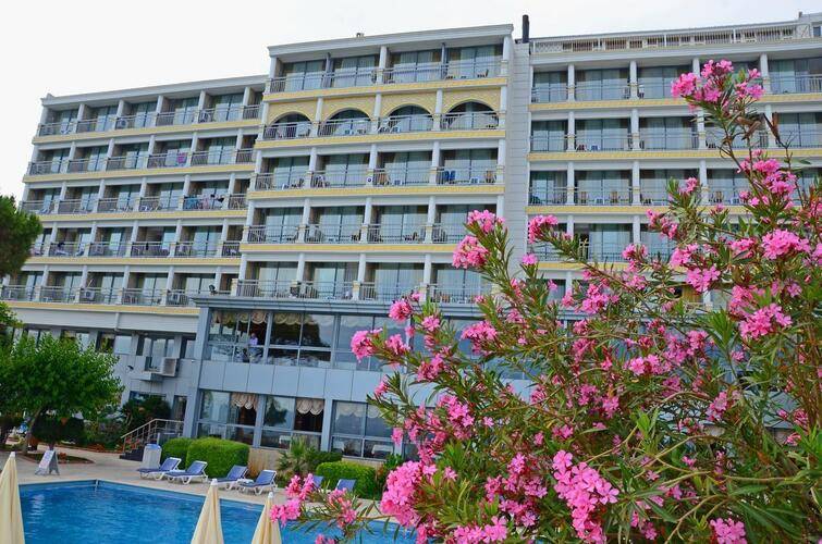 Lara Hotel (Adults Only 18+)