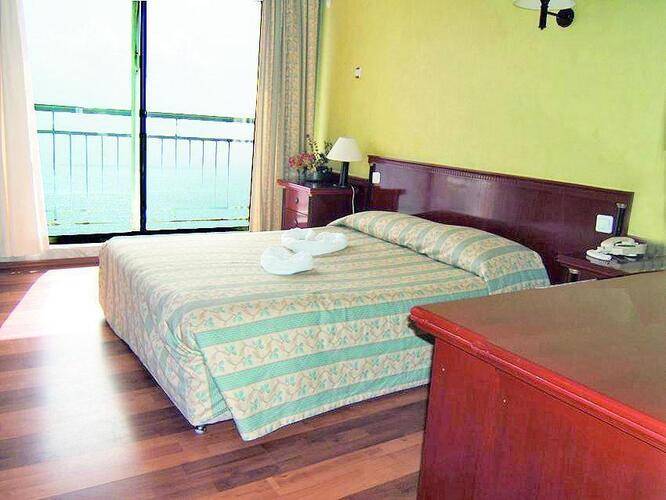 Lara Hotel (Adults Only 18+)