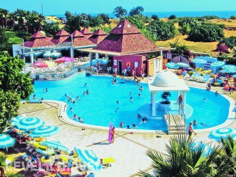 Фотография Lonicera Garden Hotel (Ex. Lonicera Kosdere)