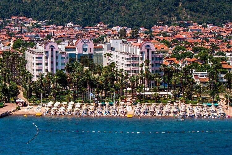 Aqua Hotel