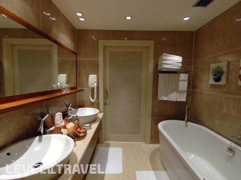 Фотография Elegance Hotel
