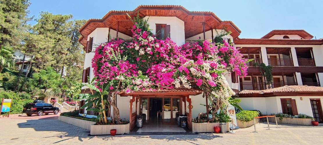 Club & Hotel Letoonia