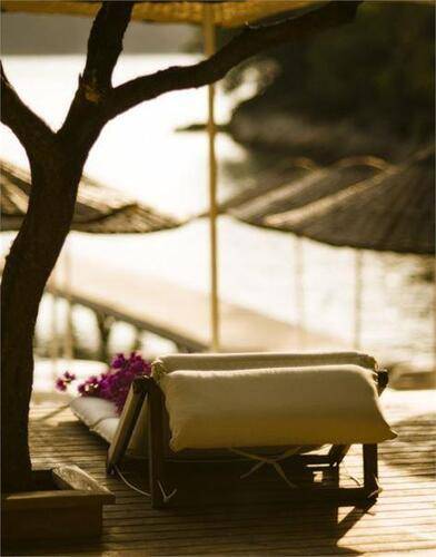 Hillside Beach Club