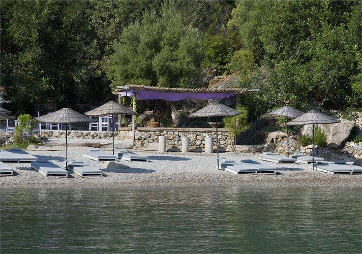Hillside Beach Club
