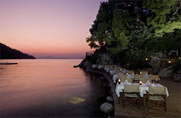 Hillside Beach Club