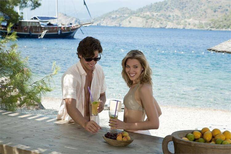 Hillside Beach Club