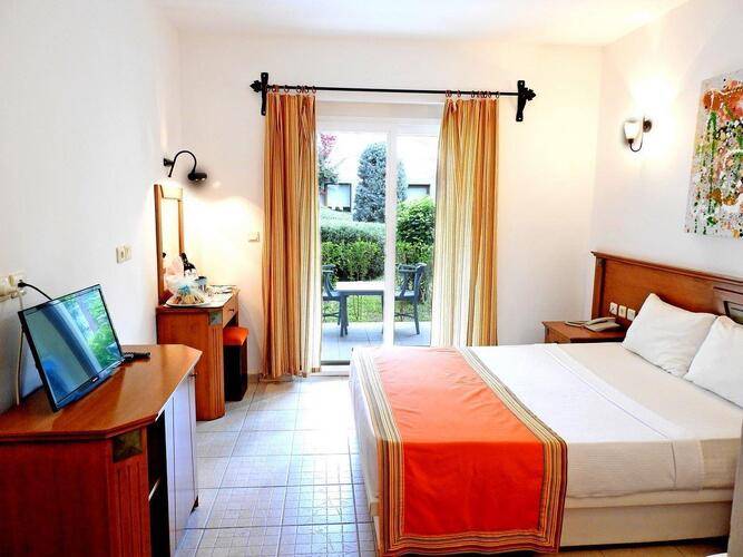Tiana Beach Hotel
