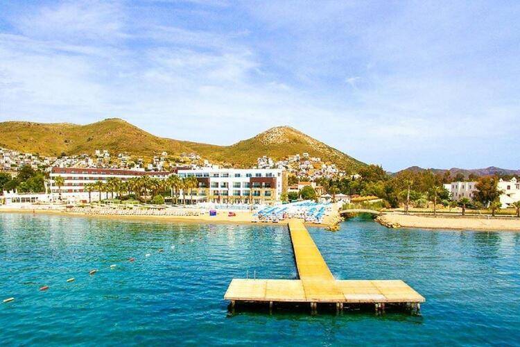 Tiana Beach Hotel