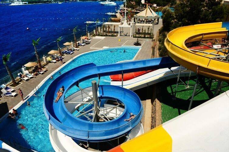 Blue Dreams Resort & Spa