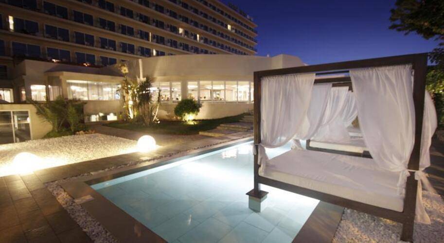 Java Hotel