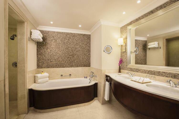 JA Palm Tree Court & Spa