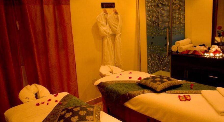 Arabian Courtyard Hotel & Spa