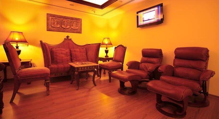 Arabian Courtyard Hotel & Spa