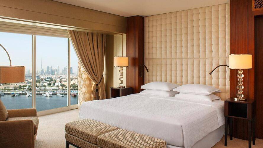 Sheraton Dubai Creek Hotel & Towers
