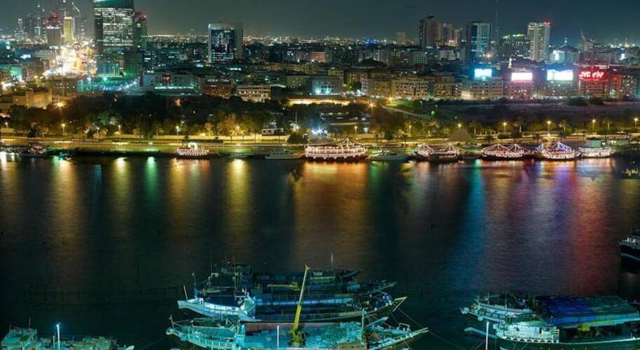 Radisson Blu Dubai Deira Creek