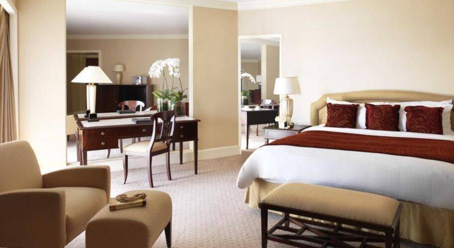 Radisson Blu Dubai Deira Creek
