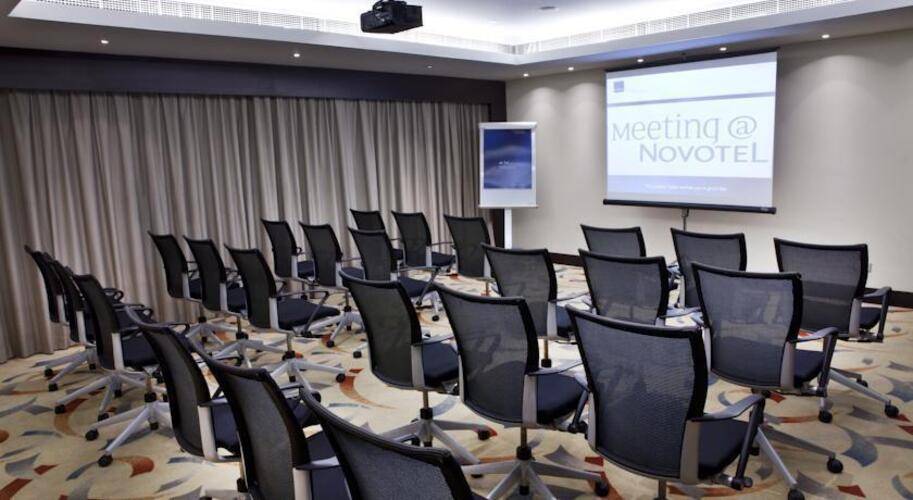 Novotel Deira City Center