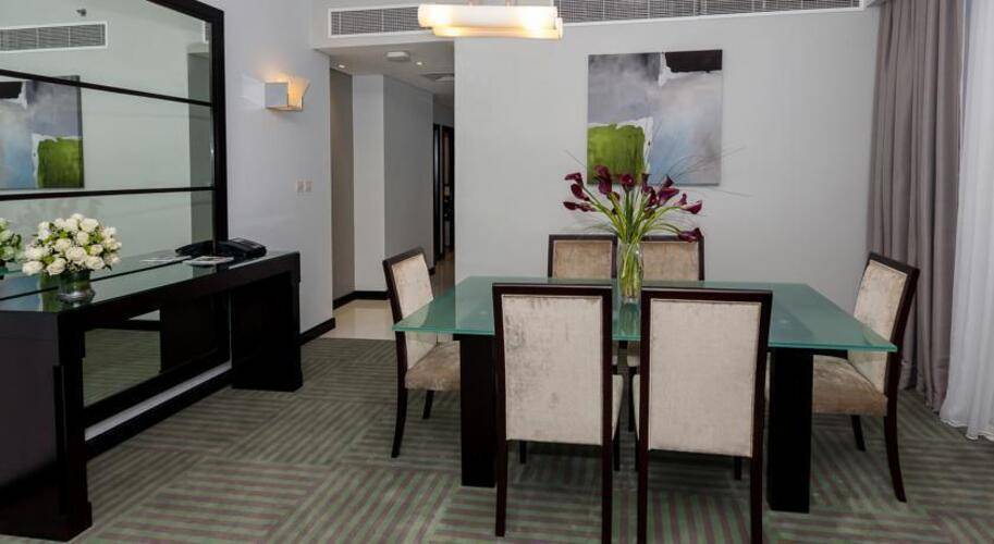 Flora Creek Hotel Apartment
