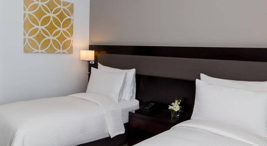 Flora Creek Hotel Apartment