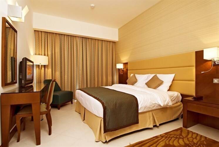 Flora Creek Hotel Apartment
